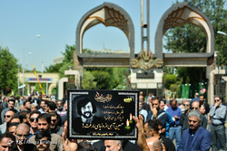 وداع با پیکر استاد فرهنگ و ادب؛ مرحوم حسین آهی + فیلم