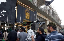 پذیرایی موکب آستان قدس رضوی از زوار کربلا