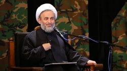 حجت الاسلام پناهیان: رنج انسان‌ساز است + فیلم