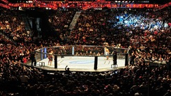ملاقات نابودگر UFC با اسطوره خود + فیلم