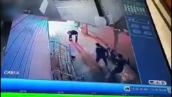 قمه‌ کشی وحشیانه در داروخانه به خاطر داروی بدون نسخه + فیلم