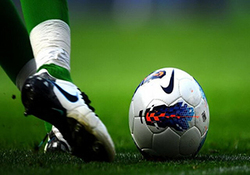 طبیعت گردی بازیکن استقلال و پرسپولیس با هم تیمی های سابق + فیلم