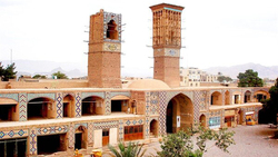 معماری زیبای میدان گنجعلی خان کرمان + فیلم