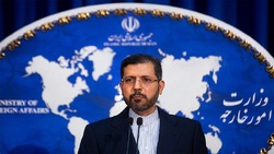 دیدار رئیس شورای عالی مصالحه افغانستان با محمد جواد ظریف