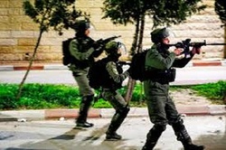 نجات جان کودک فلسطینی از زیر آوارها + فیلم