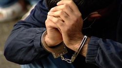 لحظه رو به رو شدن زن کرمانشاهی با خفت گیرانی که از او سرقت کرده بودند + فیلم