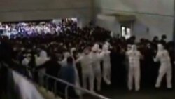 سقوط یک دستگاه کامیونت از لبه پرتگاه + فیلم