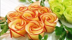 چند تکنیک برای تزئین میز غذا با دستمال سفره + فیلم