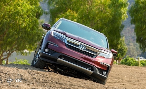 تویوتا هایلندر در مقابل هوندا پایلوت: کدام SUV مناسب است؟