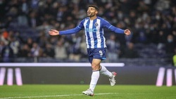 مهدی طارمی در تیم منتخب فصل لیگ پرتغال + فیلم