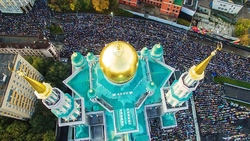 تصاویری از حمله نظامیان رژیم صهیونیستی به نمازگزاران مسجدالاقصی