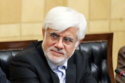 نشست خبری محمدرضا عارف