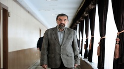 شبکه خبر میزبان امیرحسین قاضی زاده هاشمی + فیلم