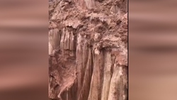 نمایی باشکوه از آبشار زرد لیمه + فیلم