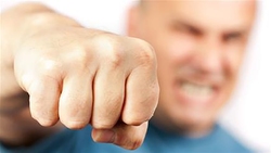 کتک کاری بدون برخورد فیزیکی! + فیلم
