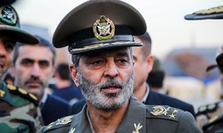 طنین انداز شدن سرود ملی کشورمان پیش از آغاز دیدار ناوگروه ۸۶ با رهبر انقلاب + فیلم