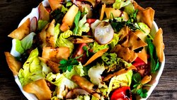 طرز تهیه یک غذای محلی خوشمزه + فیلم