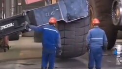 اتفاق عجیب در یکی از بزرگراه های انگلستان + فیلم