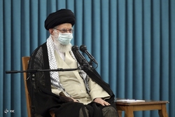 دیدار رهبر انقلاب با پرستاران و خانواده شهدای مدافع سلامت