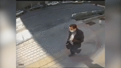 زنده ماندن یک پسربچه پس از تصادف با ون + فیلم
