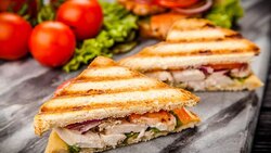 طرز تهیه نان رول اسفناج و پنیر + فیلم