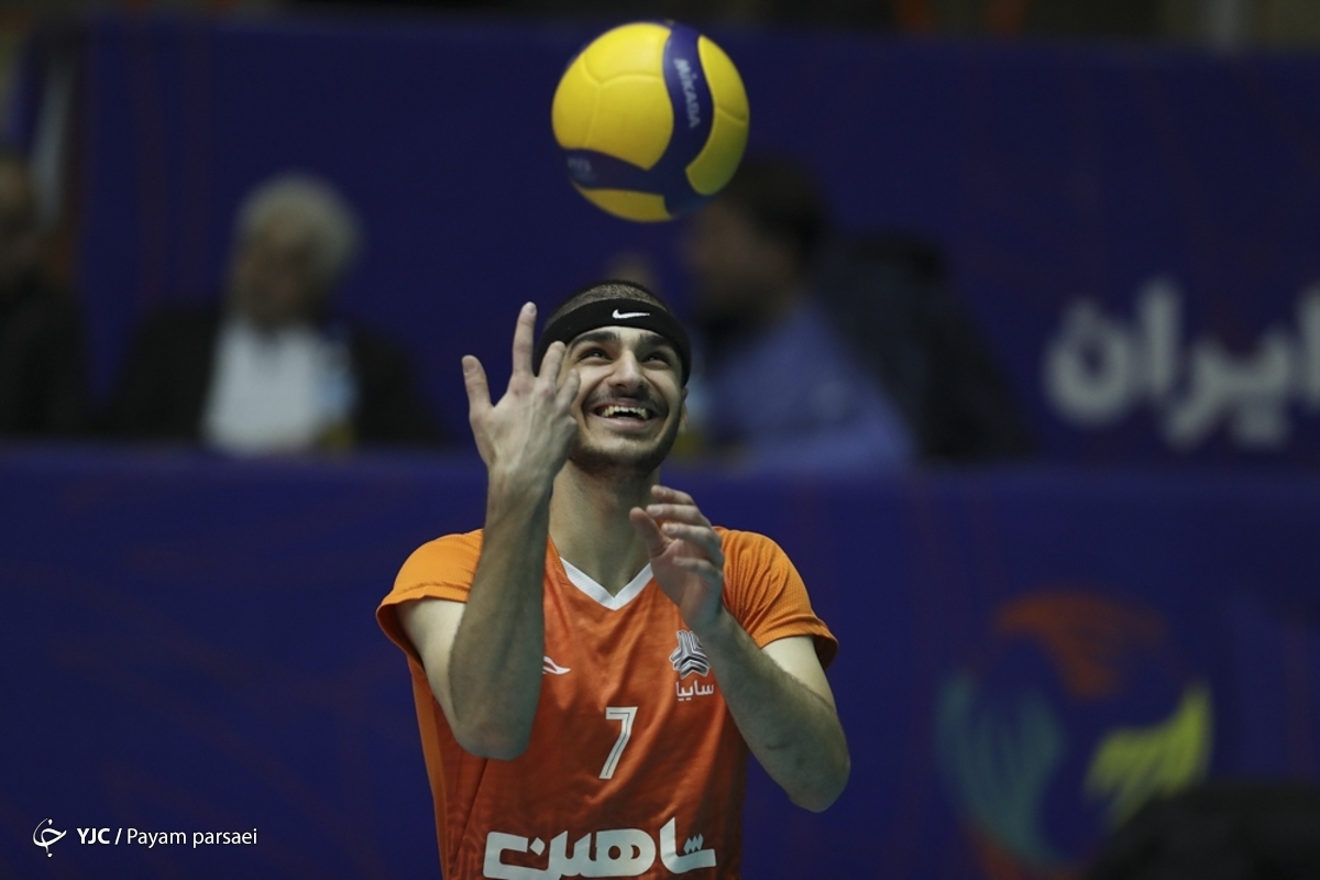 نیمه نهایی لیگ برتر والیبال / پیکان - هزار آمل