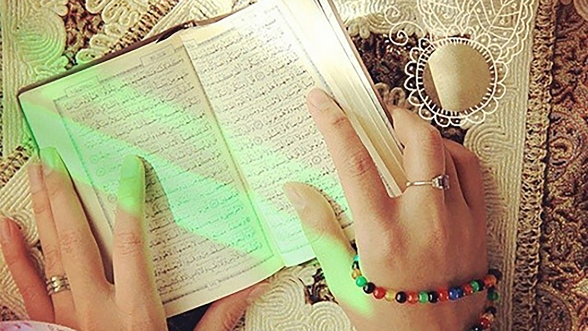 چگونه در نماز حضور قلب داشته باشیم؟ + فیلم