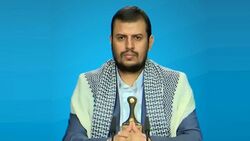 رساندن غذا با موشک به یمن + فیلم