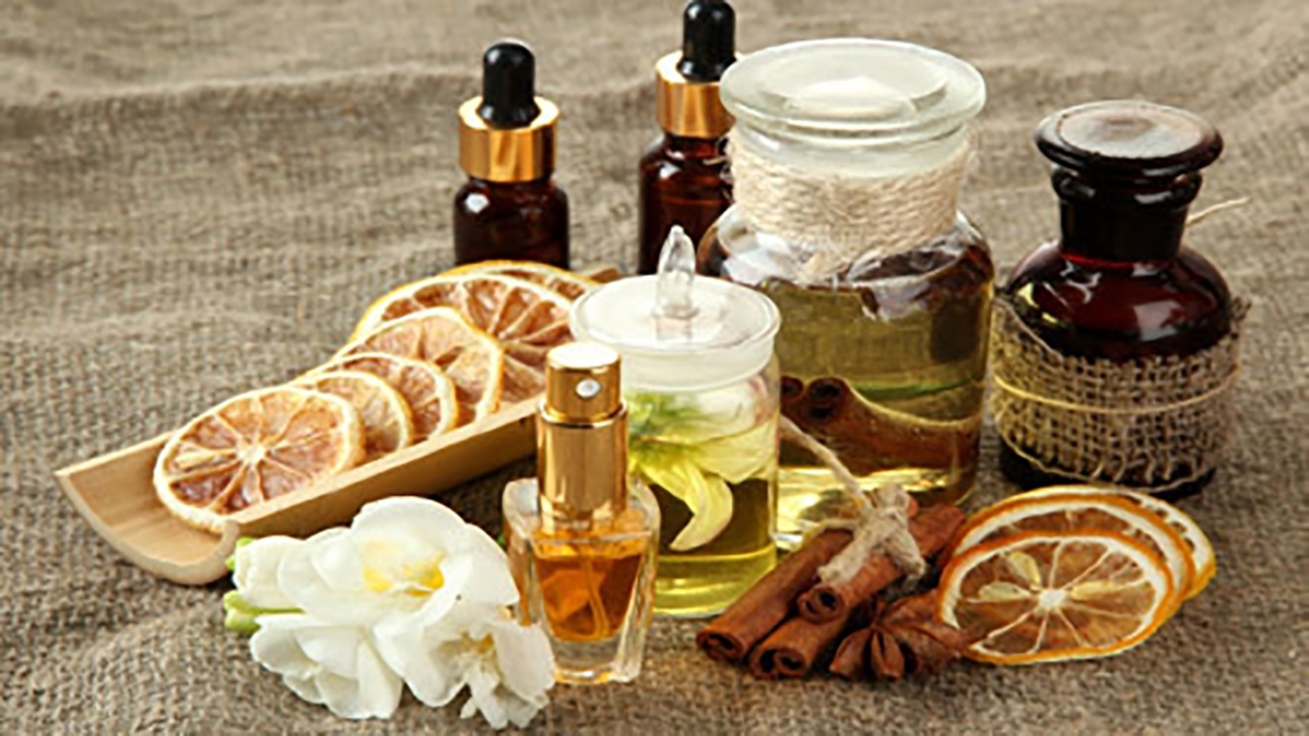 چرا از بوی عطر سرمان درد می‌گیرد؟ + فیلم