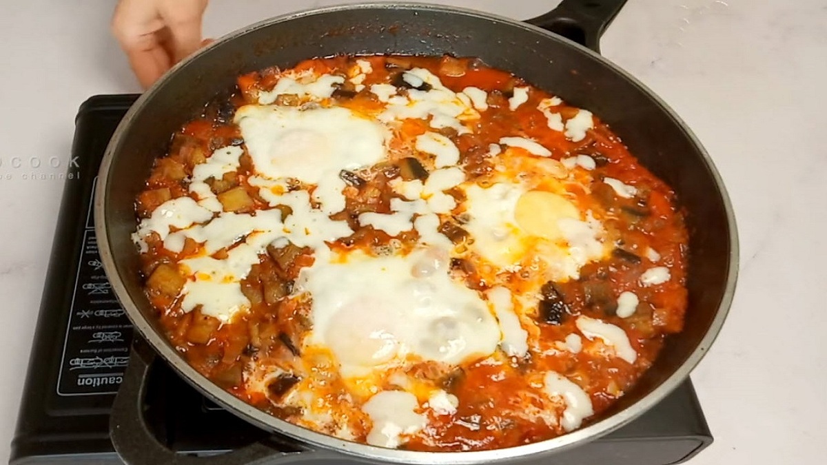 گفت‌وگو‌‌ با استاد قدیمی شیره‌پزی در گناباد + فیلم
