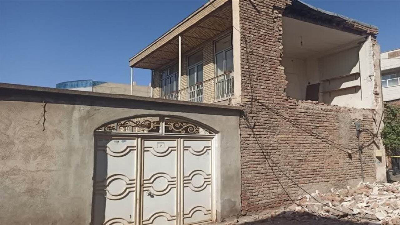 آخرین اخبار از زلزله ۵.۴ ریشتری خوی؛ تعداد مصدومان به بیش از هزار تن رسید
