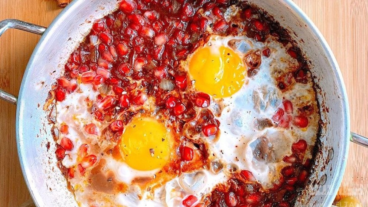 طرز پخت کوفته مرغ با سس بادمجان + فیلم