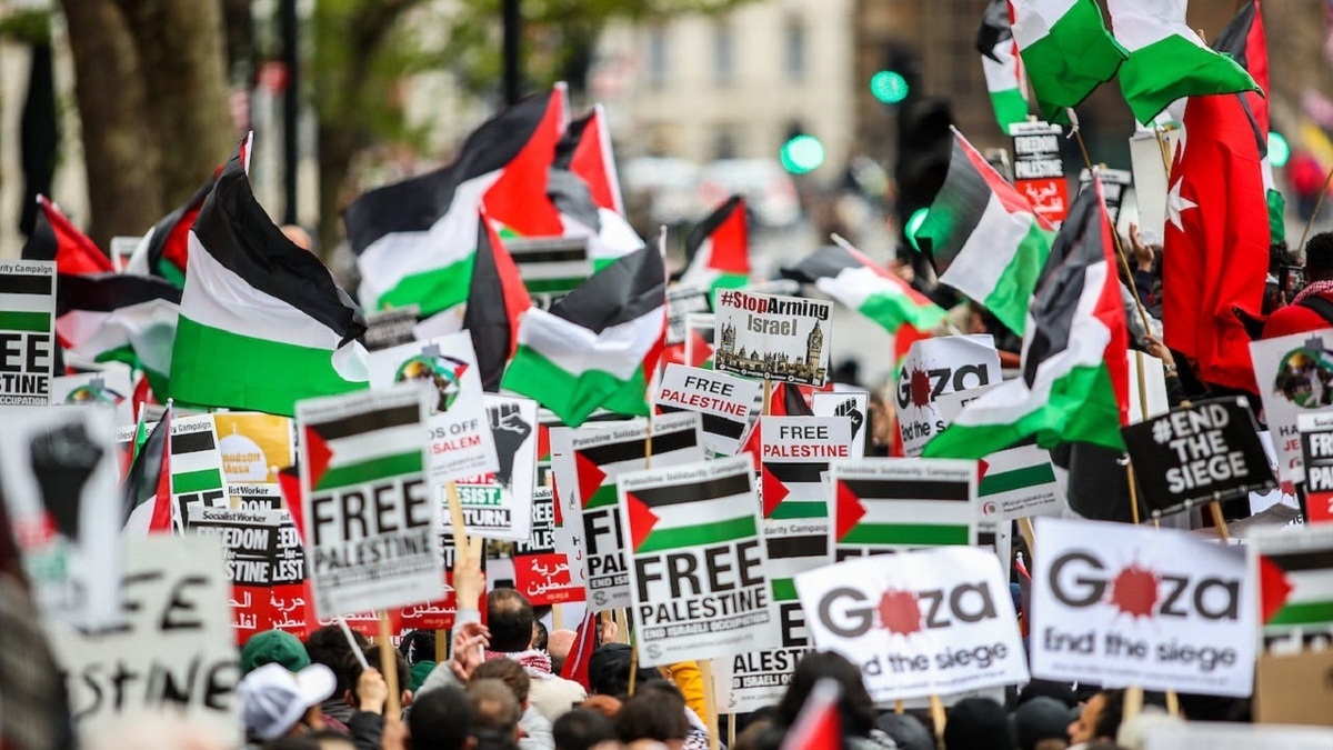 لحظه دردناک اعلام خبر شهادت فرزند به یک مادر فلسطینی + فیلم