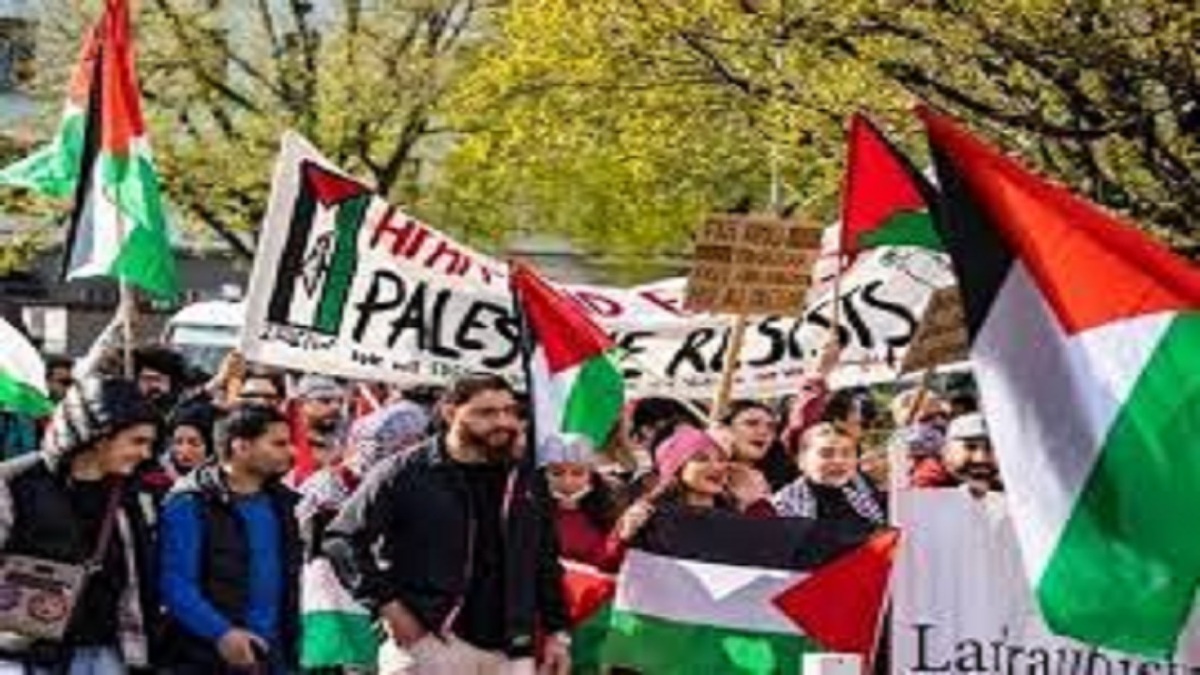تظاهرات بی سابقه مردم کپنهاگ دانمارک + فیلم