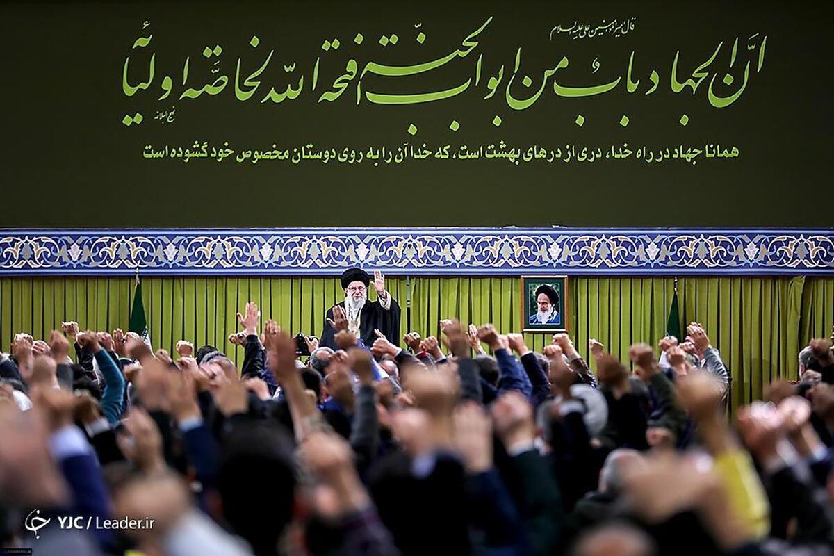 بازدید رهبر انقلاب از نمایشگاه توانمندی‌های تولید داخلی