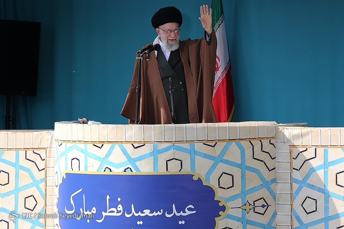 اقامه نماز عید سعید فطر به امامت رهبر انقلاب در تهران