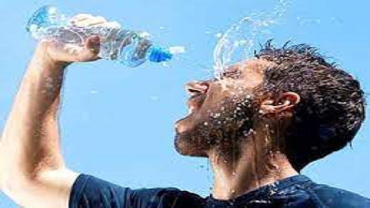 راهکار‌هایی برای جلوگیری از گرمازده شدن در تابستان + فیلم