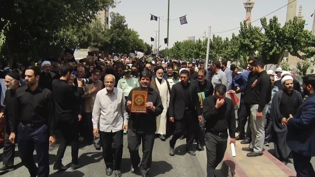 محکومیت اهانت به قرآن کریم بعد از نماز جمعه + فیلم