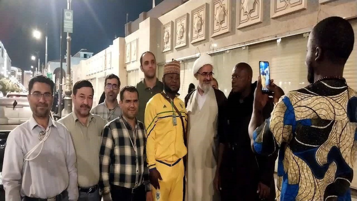 خوشحالی یک زن مصری پس از شناختن خلبان هواپیما + فیلم