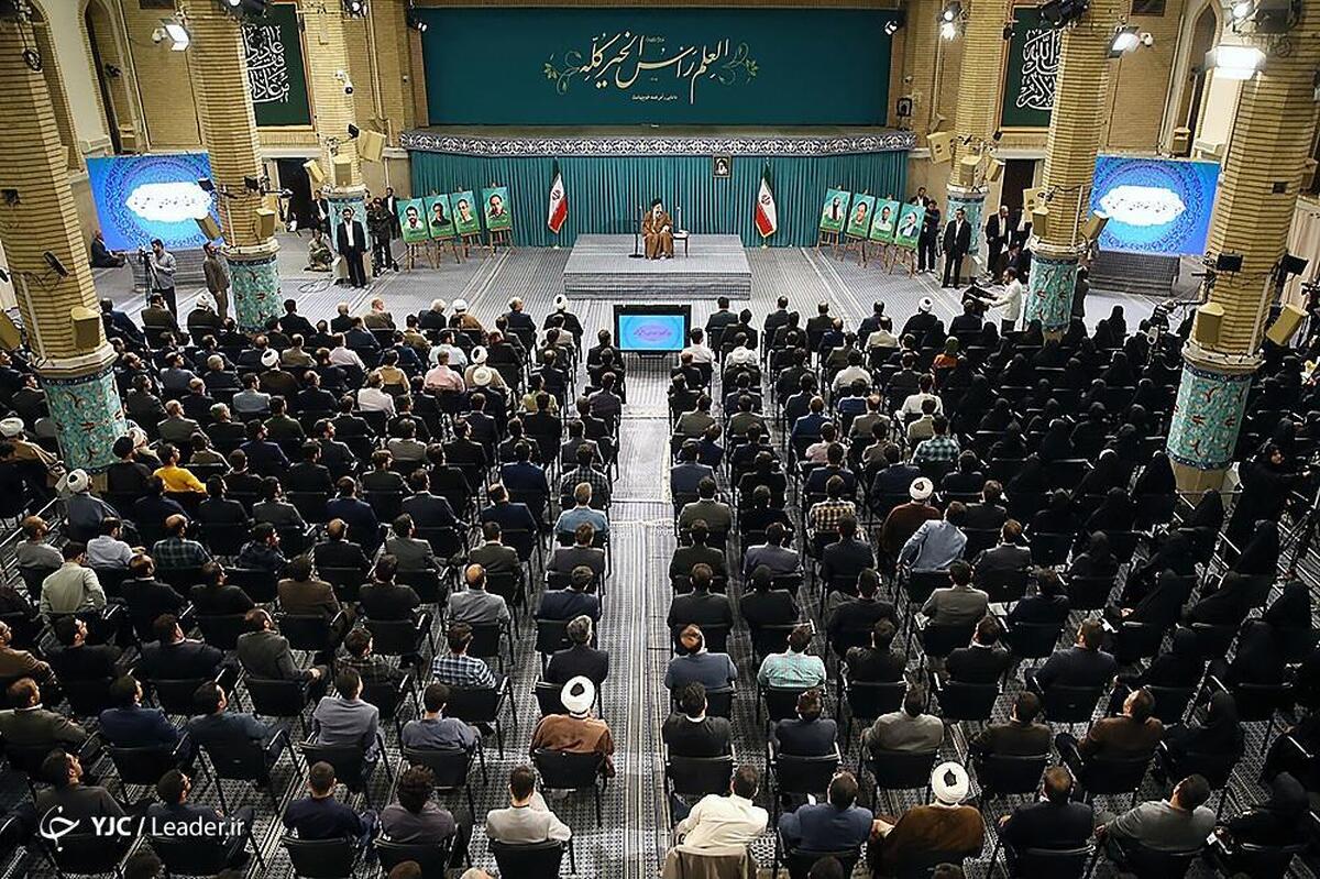 بازدید فرمانده کل قوا از نمایشگاه دستاورد‌های نیروی هوا فضای سپاه