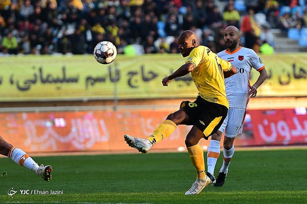 لیگ برتر فوتبال کشور / استقلال خوزستان ۲ - پرسپولیس تهران ۲