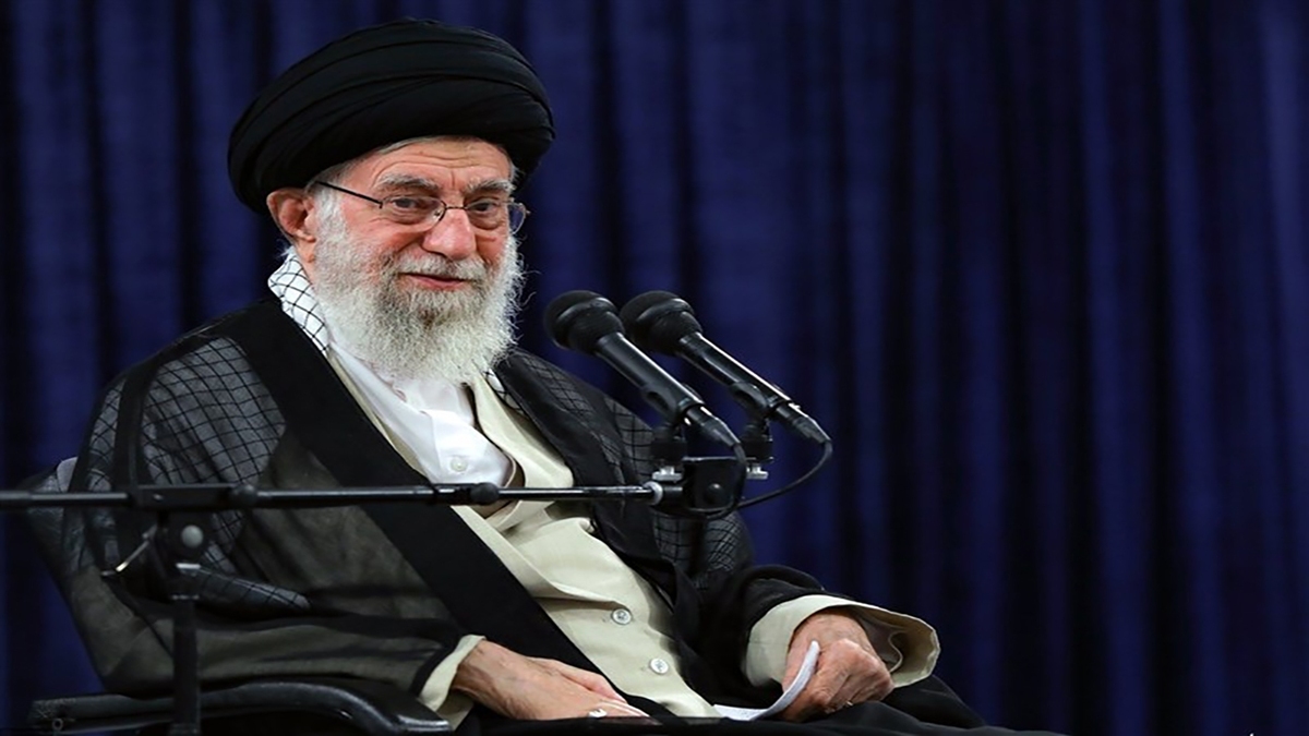 اخوان قطعا بهترین شاعرِ نیمایی زمان خودش بود! + فیلم