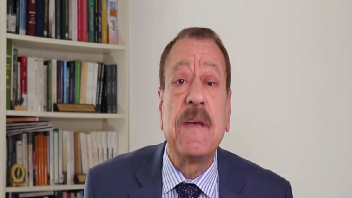 مانور تماشایی موشک ایرانی قبل از برخورد به هدف + فیلم