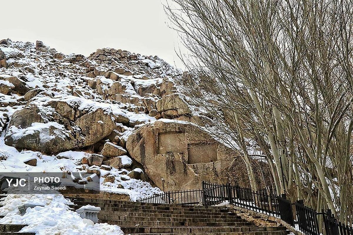 بارش برف نیمه سنگین در استان همدان