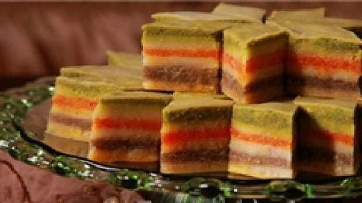 شیر خشک یارانه‌ای در قنادی‌ها + فیلم