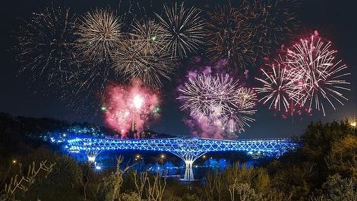 مولودی جشن ولادت امام زمان حضرت مهدی (عج) + فیلم
