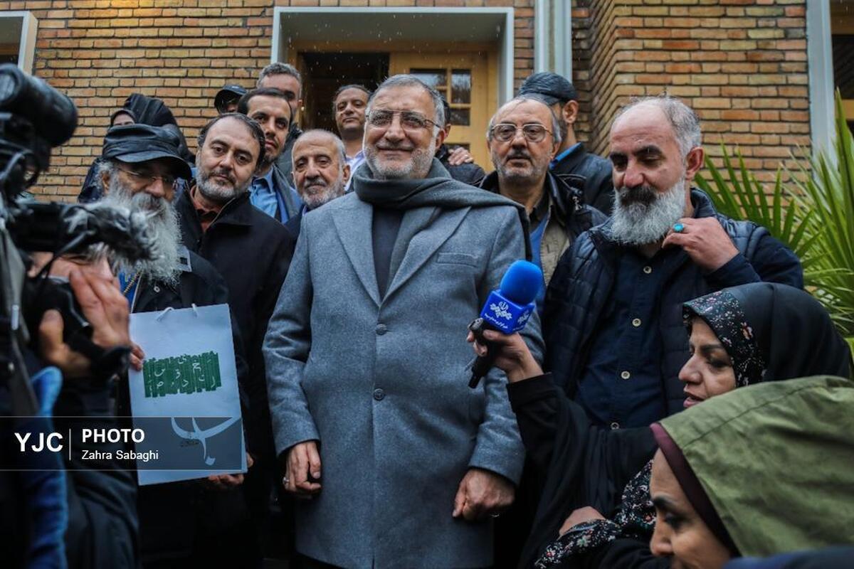 نشست صمیمانه شهردار تهران با اصحاب رسانه