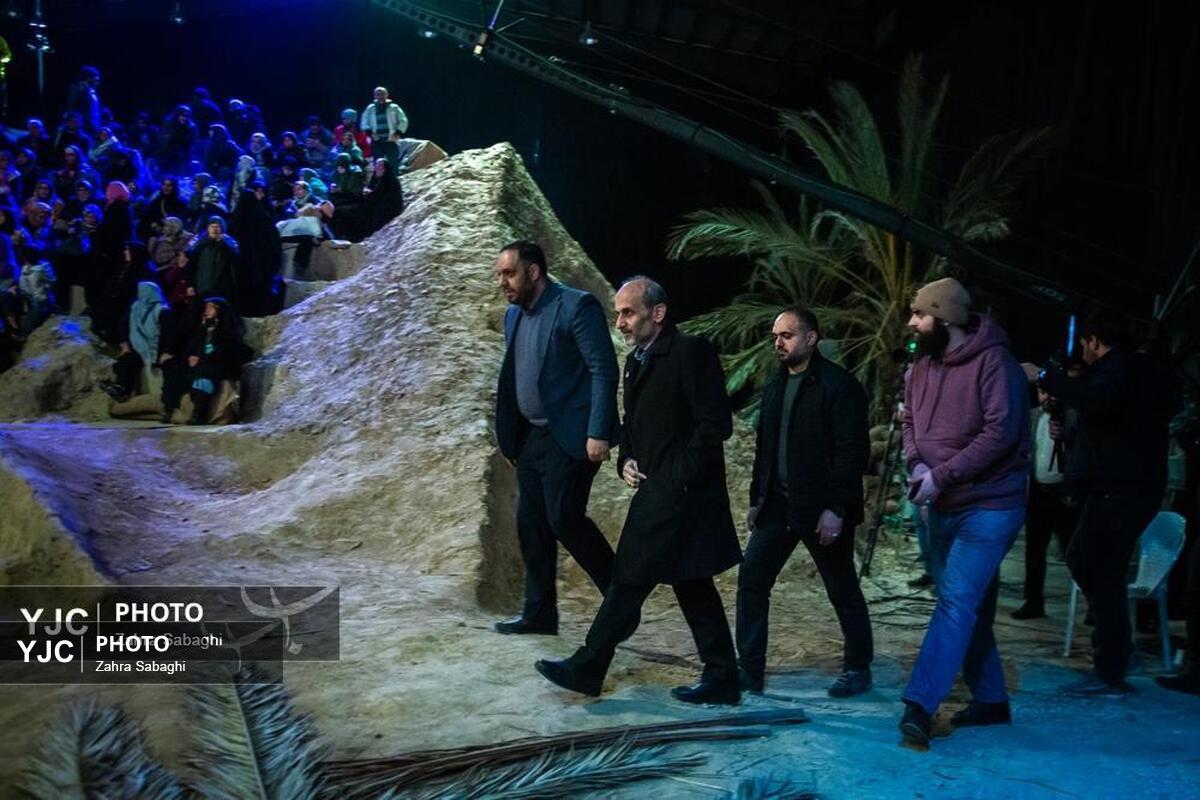 بازدید معاون سیمای رسانه ملی از پشت صحنه برنامه «قندپهلو»