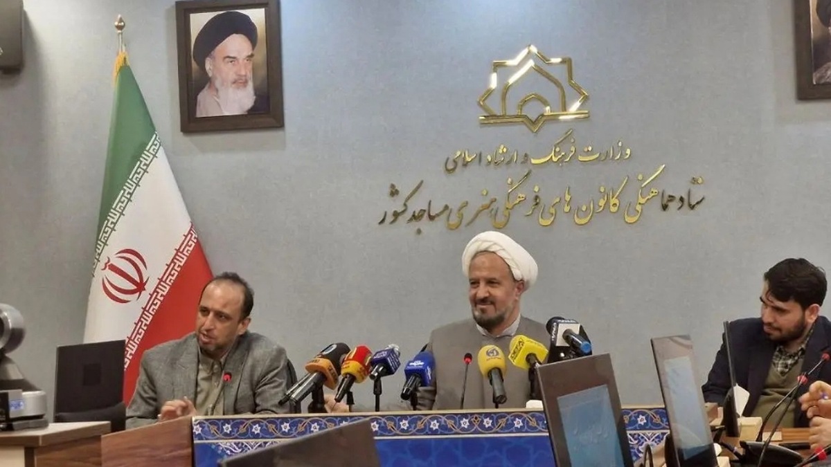 آماده‌سازی مساجد قم برای میهمانی خدا + فیلم