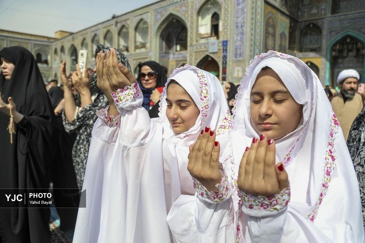 تحویل سال ۱۴۰۴ در مسجد مقدس جمکران